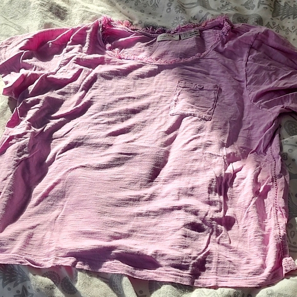 Anthropologie Meadow Rue Lilac embellished t shirt. Size L - Picture 3 of 7